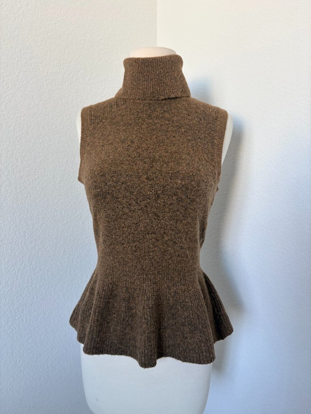 White House Black Market Smocked Waist Peplum Sleeveless Top XS